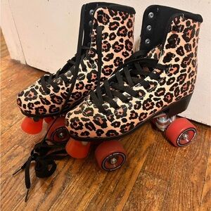 Impala Leopard Print Roller Skates with knee/wrist/elbow pads